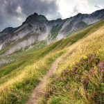Path in mountains