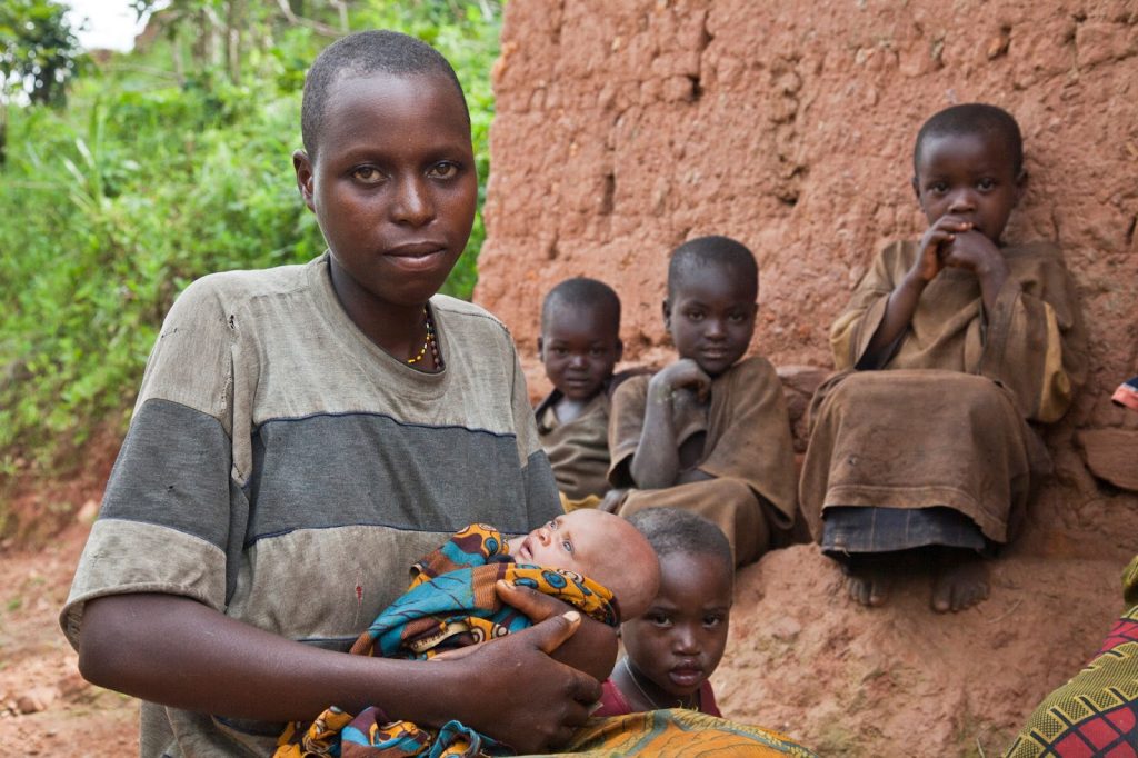 African Mother with children