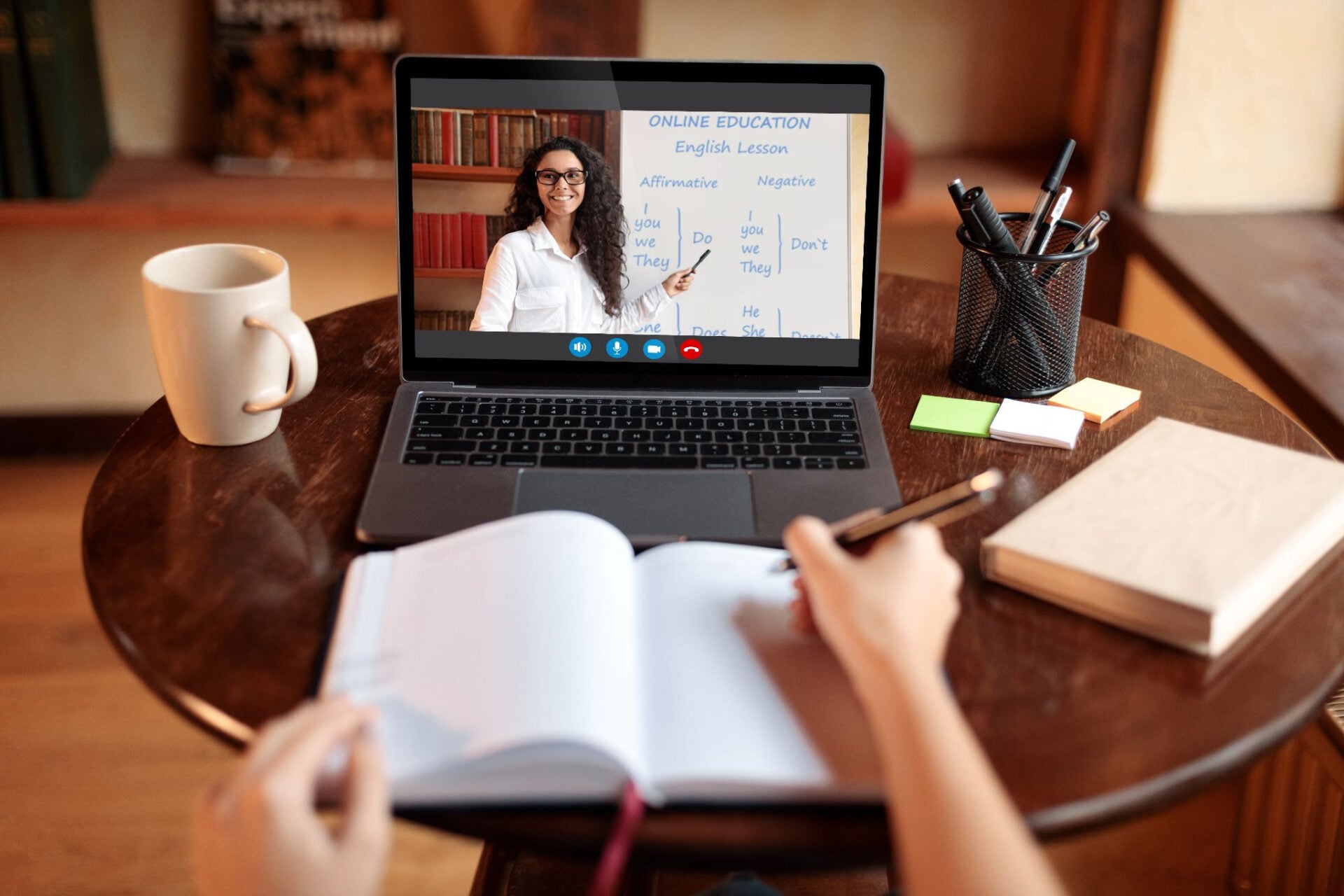 Lifelong Learning in the EdTech Era: Personal Growth Beyond the Classroom